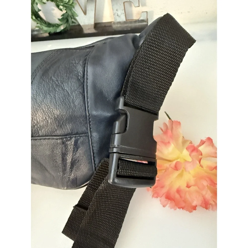Vintage 1980s Fanny Pack‎ Black Multi Pocket Leather Zipper Waist Pack Utility